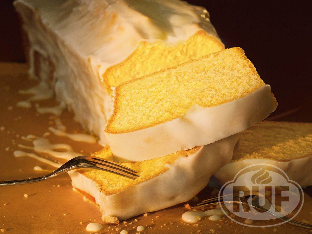 Zitronenkuchen mit Glasur